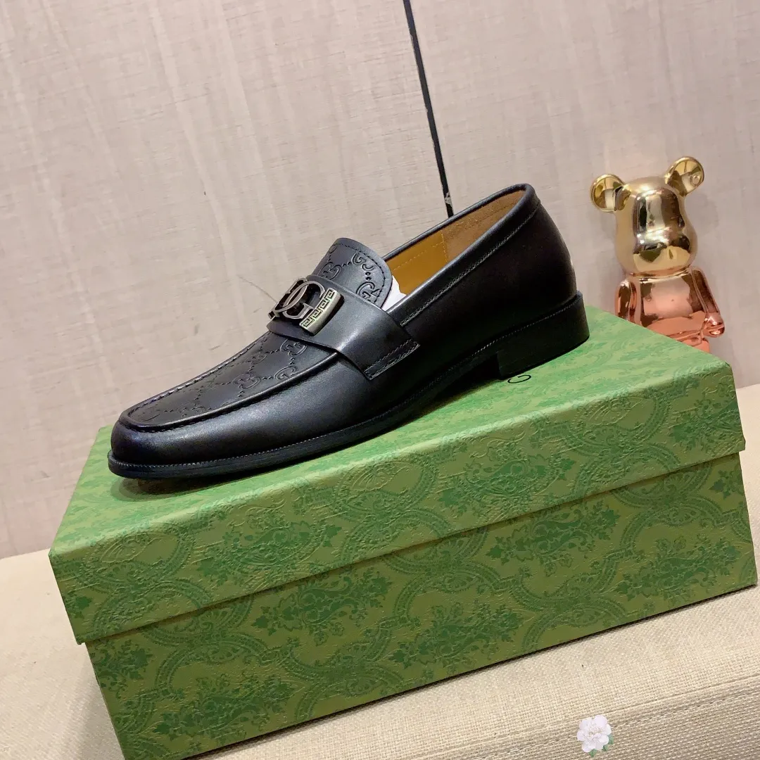 Men's Leather Shoes Men's Shoes 💰480💰💰🎩🎩 [Lightning] [Lightning] "Gucci*" The latest and most popular casual business leather shoes, top brand [Seduce] luxury ~ purchasing agent, top quality ~. [Strong] The upper is made of imported breathable cowhide with matching material ➕ breathable cowhide feet (•) and fine workmanship. The original stylish and stylish soft rubber wear-resistant and non-slip outsole is light and comfortable on the feet. The real thing looks better when taken in real life. 309: code: 38-44, can be customized to 45